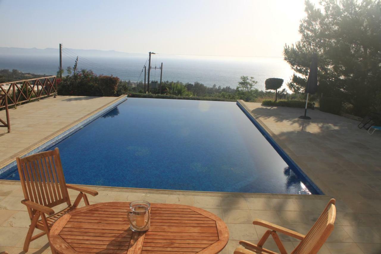 Martika Luxury Villa Agia Marina  Exterior foto